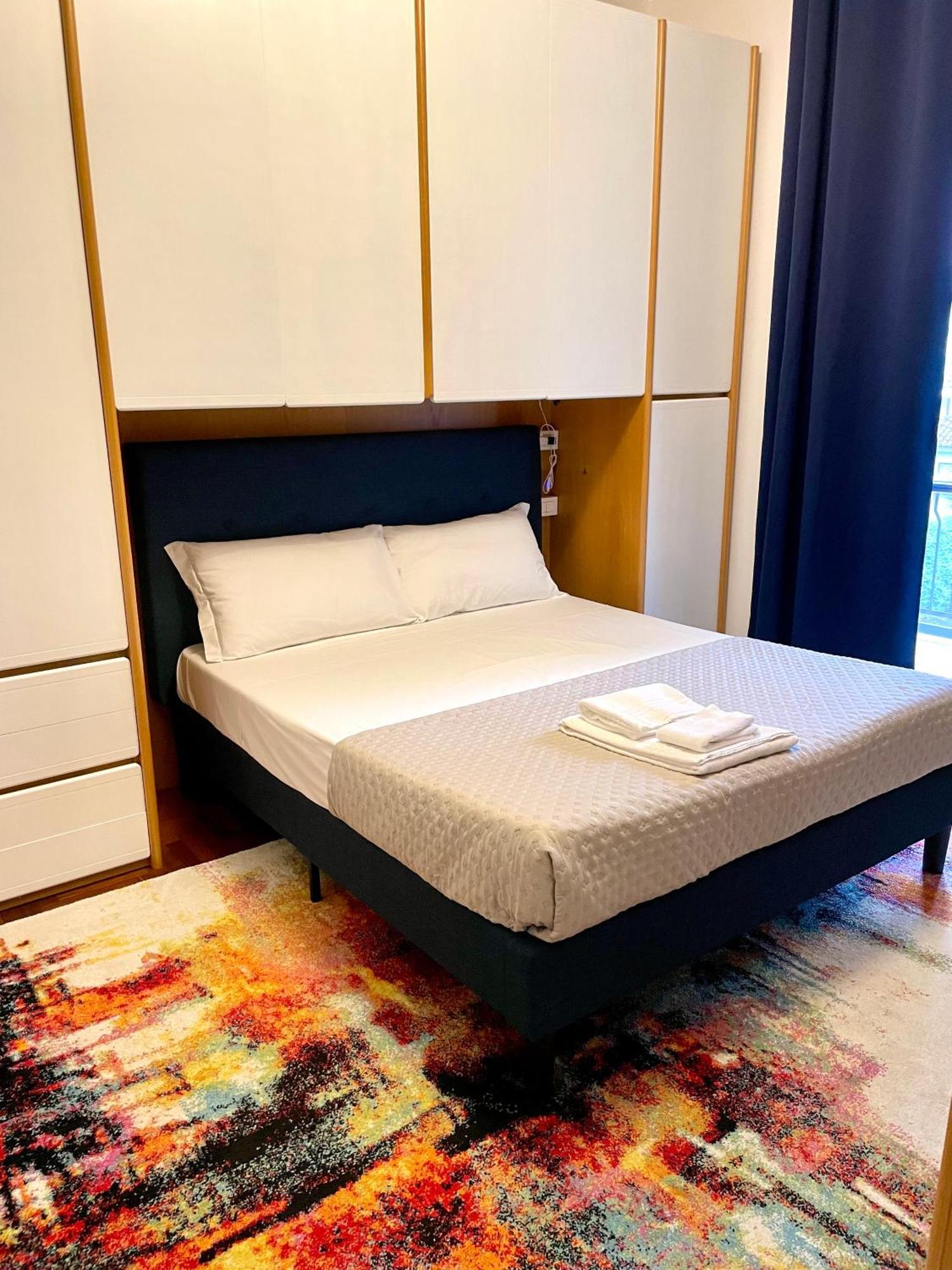 149 Borgo Ticino Suite Attico Di Lusso Con Terrazzo E Parking Privato Pavia Eksteriør billede